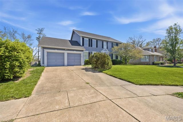 1823 York Ridge Court, Chesterfield, MO 63017