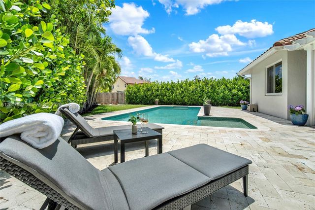 10851 London St, Cooper City, FL 33026