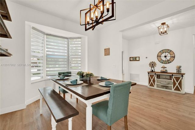 10851 London St, Cooper City, FL 33026