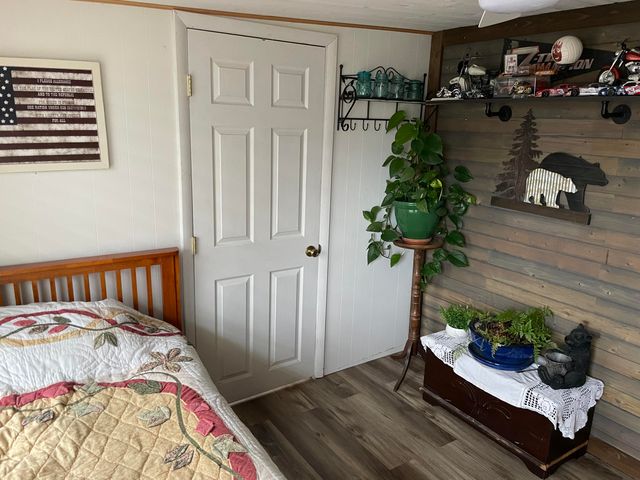 136 Cook Rd, Forsyth, MO 65653