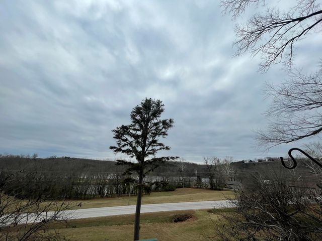 136 Cook Rd, Forsyth, MO 65653