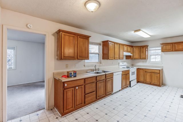 41 Clear Cove Drive, Reeds Spring, MO 65737