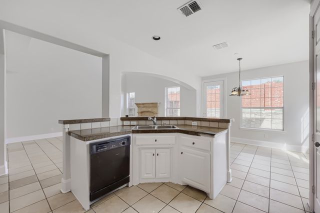 8115 Dogwood Lane, Irving, TX 75063