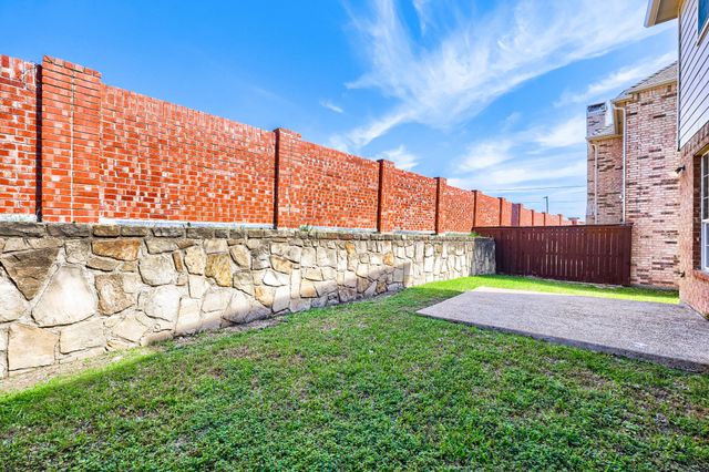 8115 Dogwood Lane, Irving, TX 75063