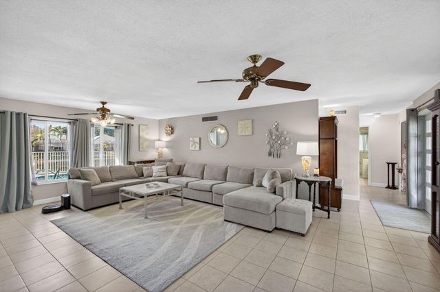 3646 Cypress Street, Palm Beach Gardens, FL 33410