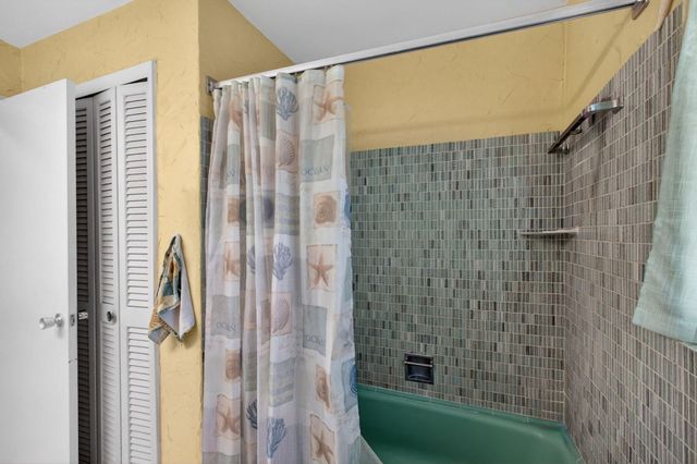 3646 Cypress Street, Palm Beach Gardens, FL 33410