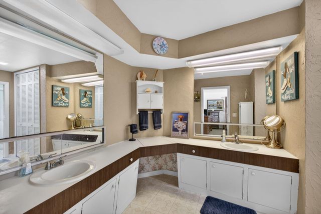 3646 Cypress Street, Palm Beach Gardens, FL 33410