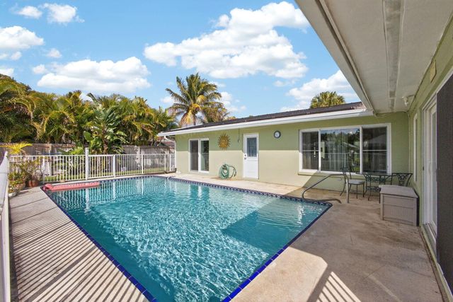 3646 Cypress Street, Palm Beach Gardens, FL 33410