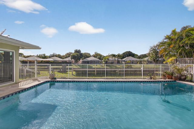 3646 Cypress Street, Palm Beach Gardens, FL 33410