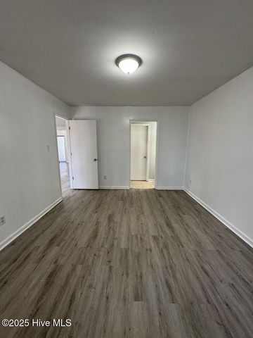 3016 E Windgate Court, Jacksonville, NC 28546