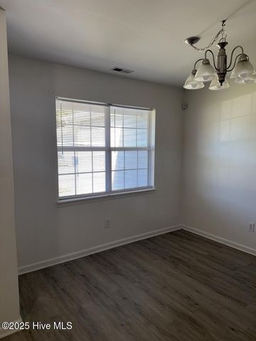 3016 E Windgate Court, Jacksonville, NC 28546