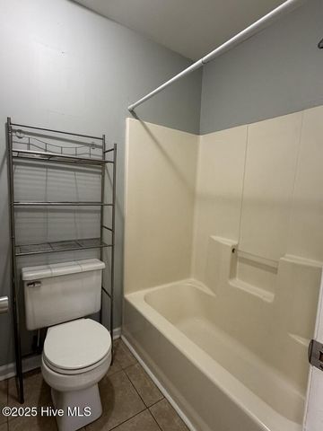 3016 E Windgate Court, Jacksonville, NC 28546