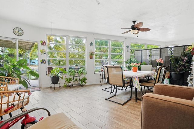 9417 NW 70th Pl, Tamarac, FL 33321