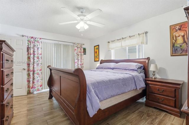 9417 NW 70th Pl, Tamarac, FL 33321