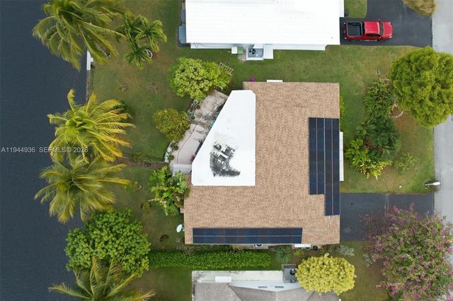 9417 NW 70th Pl, Tamarac, FL 33321