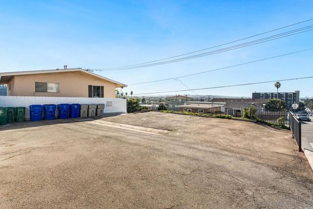 5707 Mildred St, San Diego, CA 92110