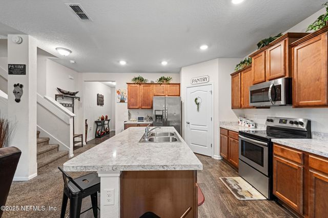 7143 COTTON BEND Court, Jacksonville, FL 32220