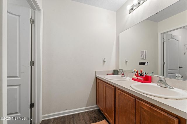 7143 COTTON BEND Court, Jacksonville, FL 32220