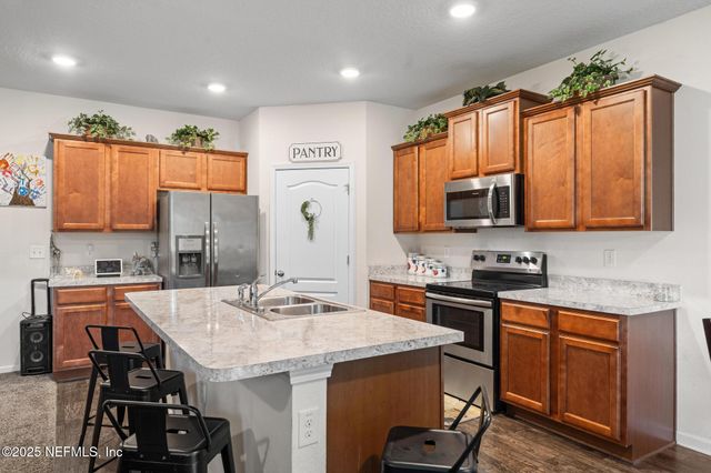 7143 COTTON BEND Court, Jacksonville, FL 32220