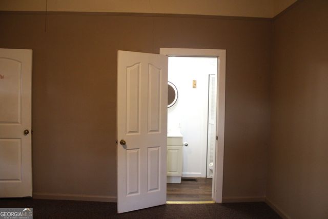 906 Callaway Avenue, Lagrange, GA 30240