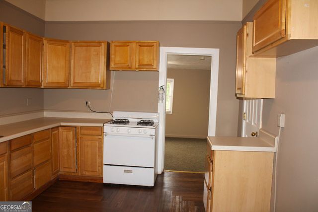 906 Callaway Avenue, Lagrange, GA 30240