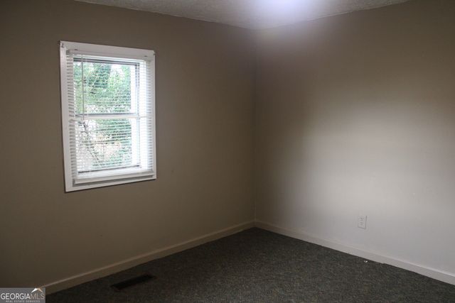 906 Callaway Avenue, Lagrange, GA 30240
