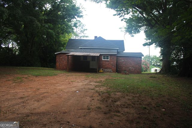 906 Callaway Avenue, Lagrange, GA 30240