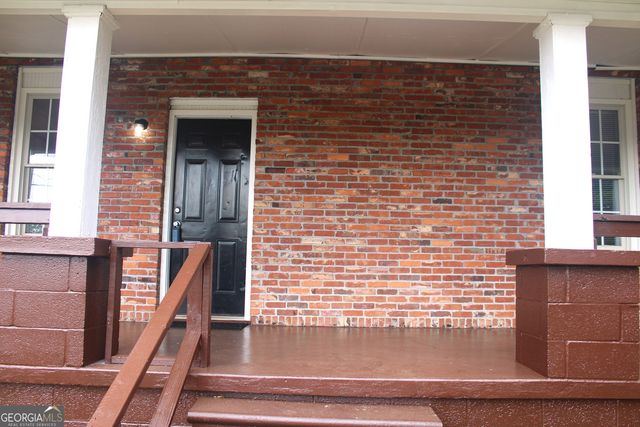 906 Callaway Avenue, Lagrange, GA 30240