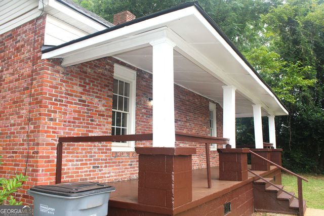906 Callaway Avenue, Lagrange, GA 30240