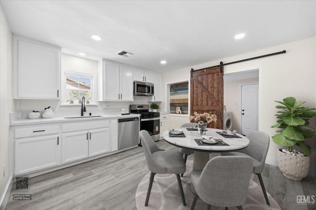 1109 Wilson Avenue, Bakersfield, CA 93308
