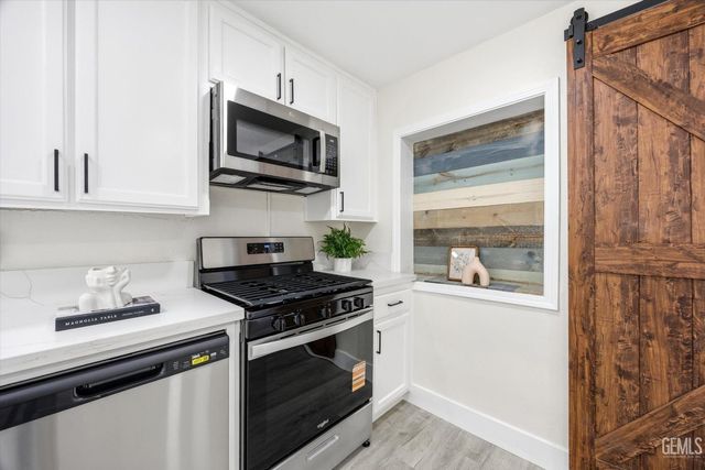 1109 Wilson Avenue, Bakersfield, CA 93308