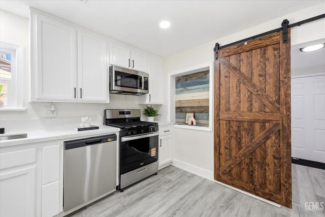 1109 Wilson Avenue, Bakersfield, CA 93308