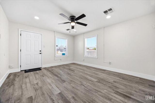 1109 Wilson Avenue, Bakersfield, CA 93308