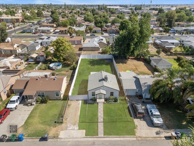 1109 Wilson Avenue, Bakersfield, CA 93308