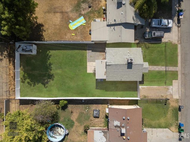 1109 Wilson Avenue, Bakersfield, CA 93308