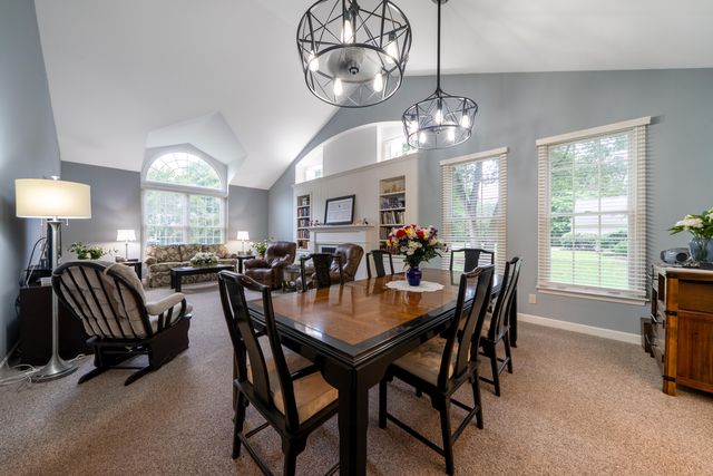17902 Wildwood Springs Parkway, Spring Lake, MI 49456