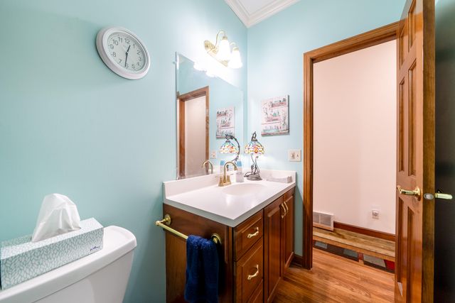 17902 Wildwood Springs Parkway, Spring Lake, MI 49456