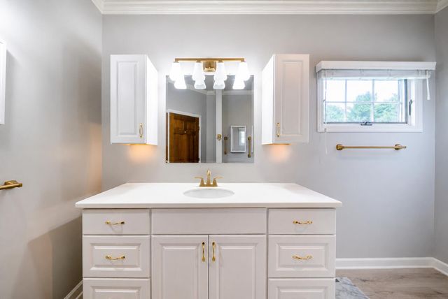 17902 Wildwood Springs Parkway, Spring Lake, MI 49456