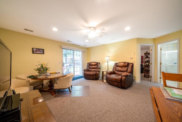 17902 Wildwood Springs Parkway, Spring Lake, MI 49456