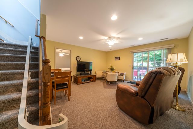 17902 Wildwood Springs Parkway, Spring Lake, MI 49456