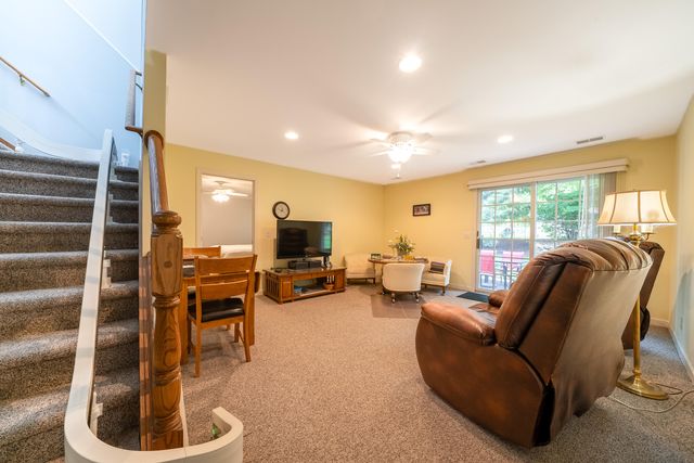 17902 Wildwood Springs Parkway, Spring Lake, MI 49456