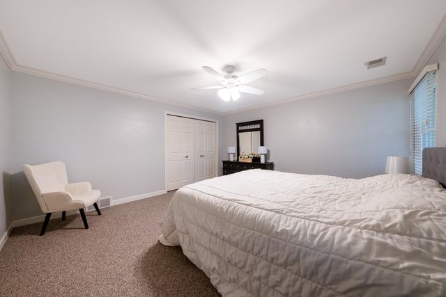 17902 Wildwood Springs Parkway, Spring Lake, MI 49456