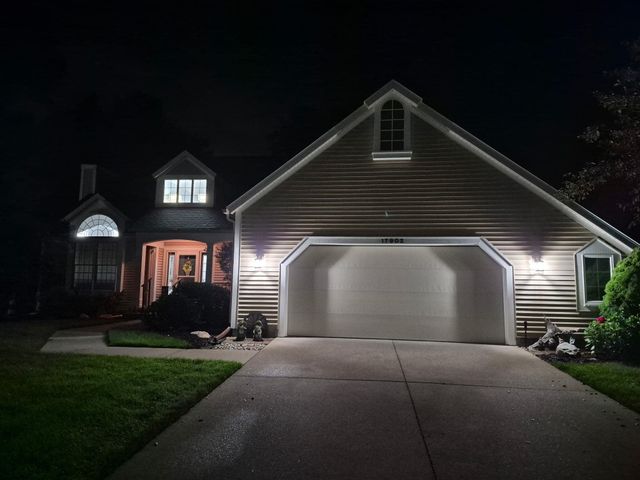17902 Wildwood Springs Parkway, Spring Lake, MI 49456