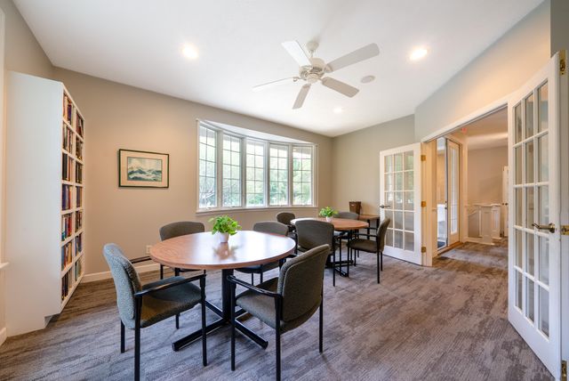 17902 Wildwood Springs Parkway, Spring Lake, MI 49456