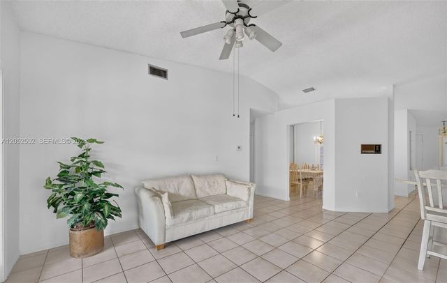 4756 SW 143rd Ave, Miami, FL 33175