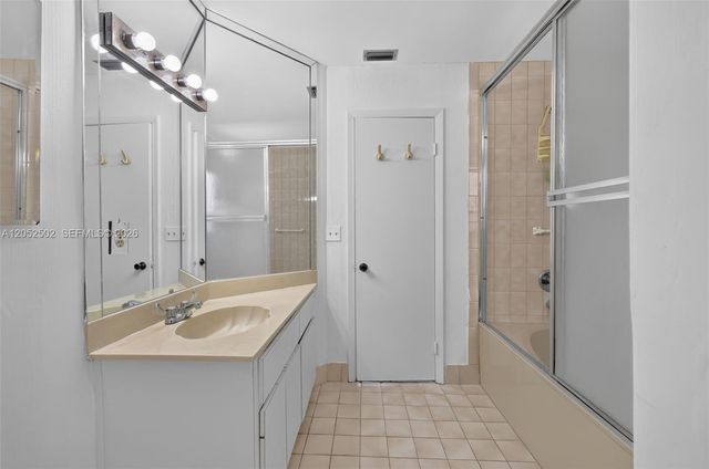 4756 SW 143rd Ave, Miami, FL 33175