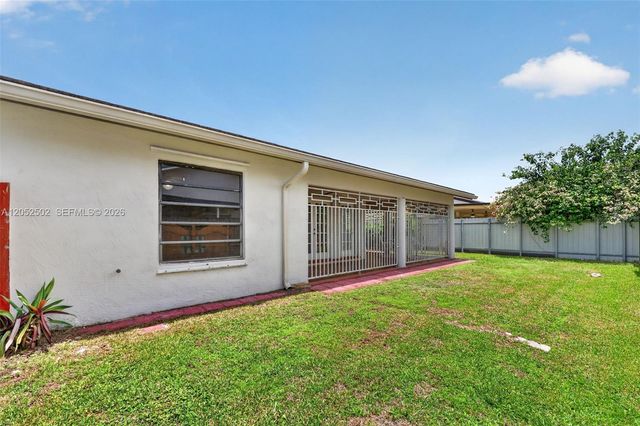 4756 SW 143rd Ave, Miami, FL 33175