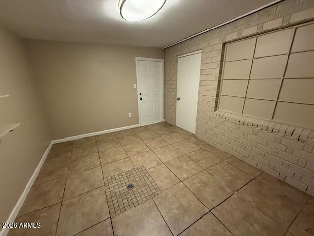 6714 N 34th Avenue, Phoenix, AZ 85017