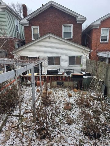 2822 Brentwood Ave, Brentwood, PA 15227