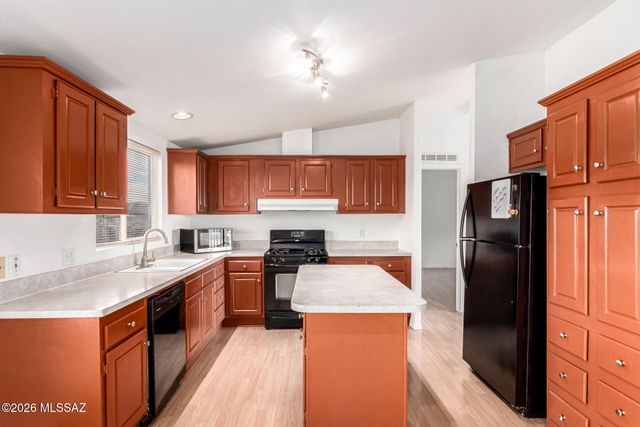 12660 S Ox Cart Trail, Vail, AZ 85641